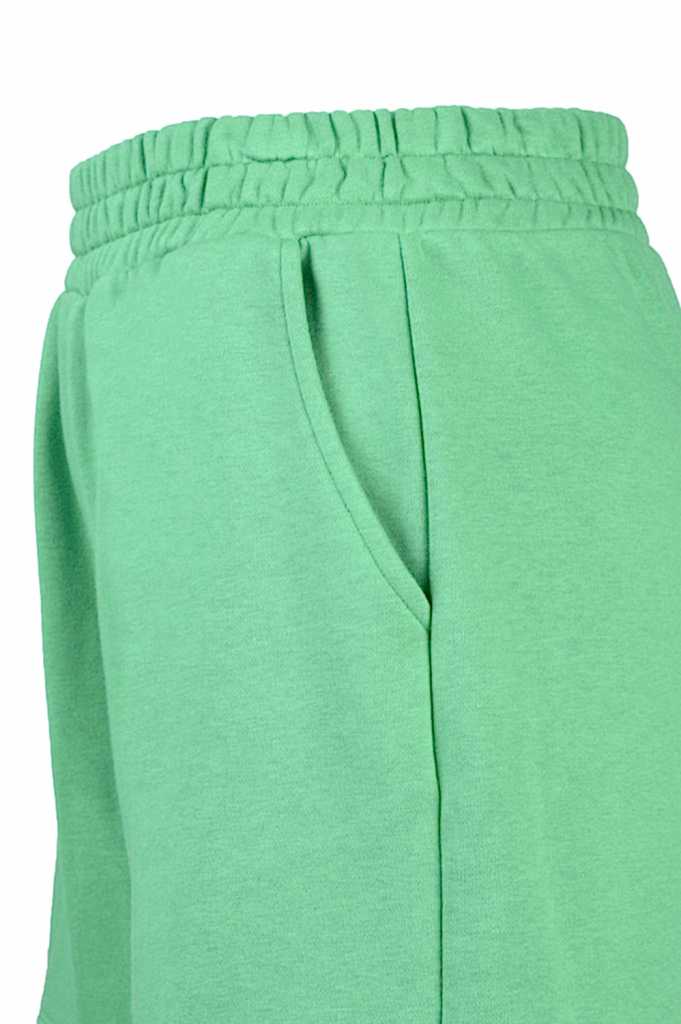 Şort Hayalet manken fotoğraf çekimi