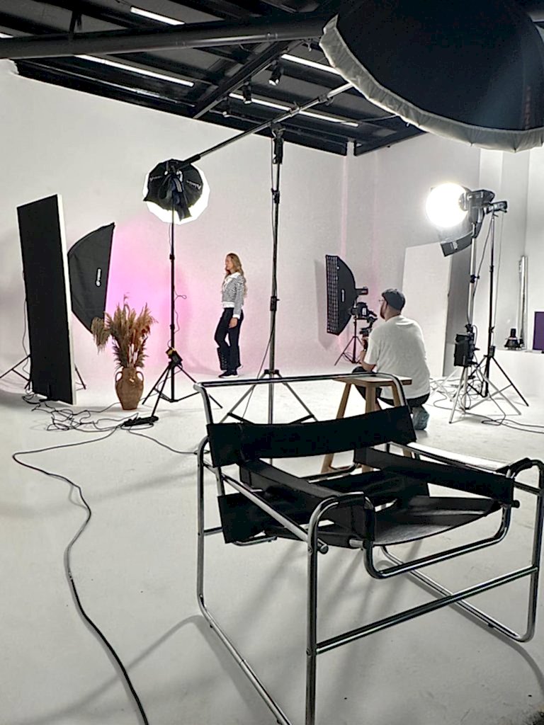 Günlük Haftalık Aylık Kiralık Fotoğraf Video Youtube Studio