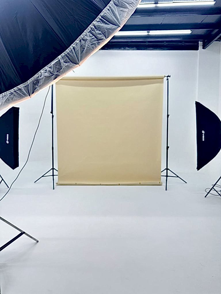 Günlük Haftalık Aylık Kiralık Fotoğraf Video Youtube Studio