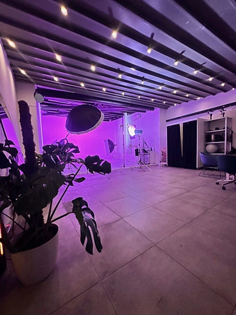 Günlük Haftalık Aylık Kiralık Fotoğraf Video Youtube Studio