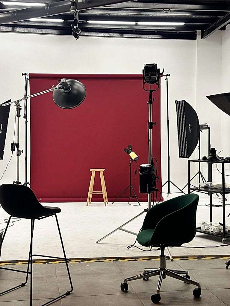 Günlük Haftalık Aylık Kiralık Fotoğraf Video Youtube Studio