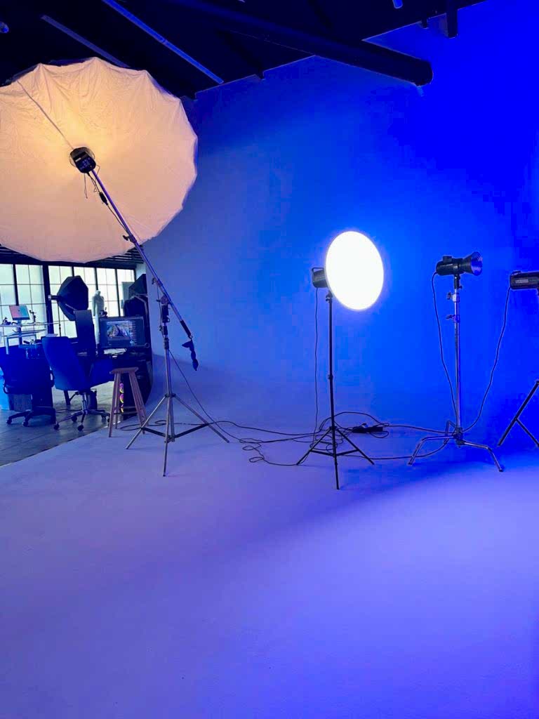Günlük Haftalık Aylık Kiralık Fotoğraf Video Youtube Studio